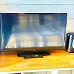 Paulton - Sleeps 2 - Petfriendly - Hottub - Garden